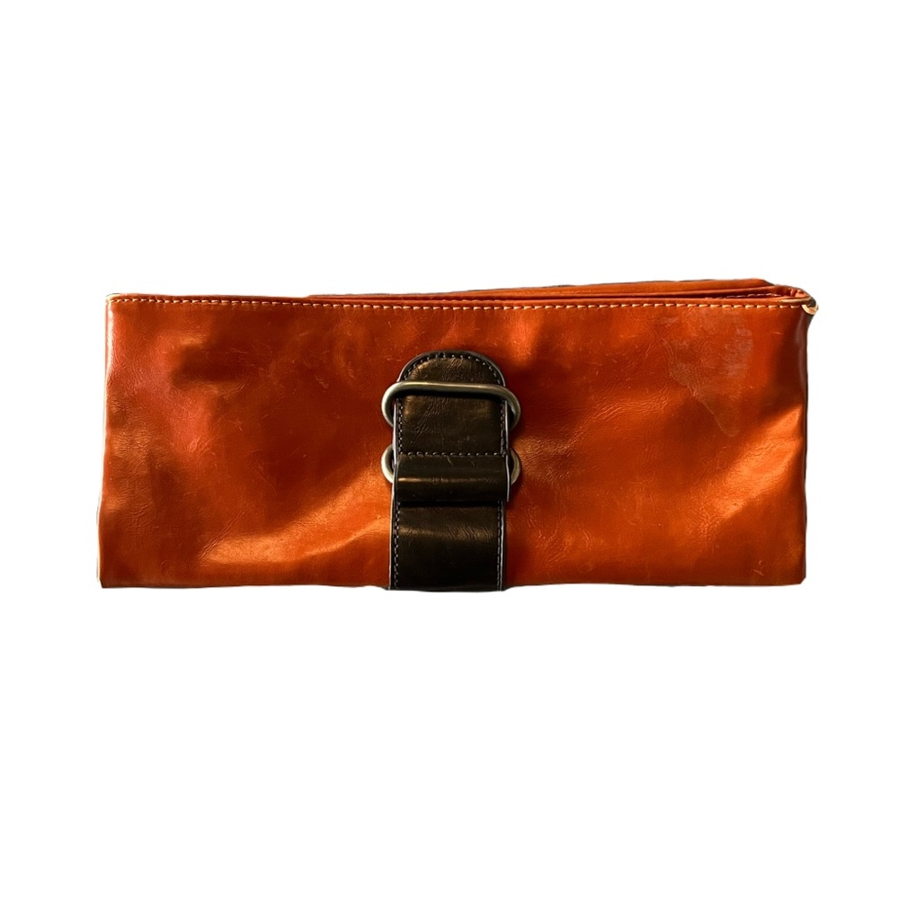 Shiraleah Burnt Orange Folding Clutch, Buckle Detail